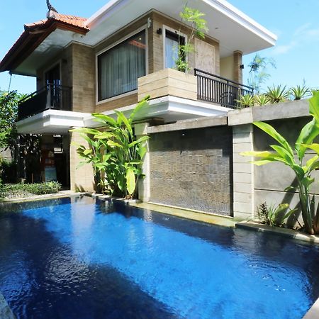 Kondra Premiere Guest House Kuta Kuta Lombok Exteriör bild