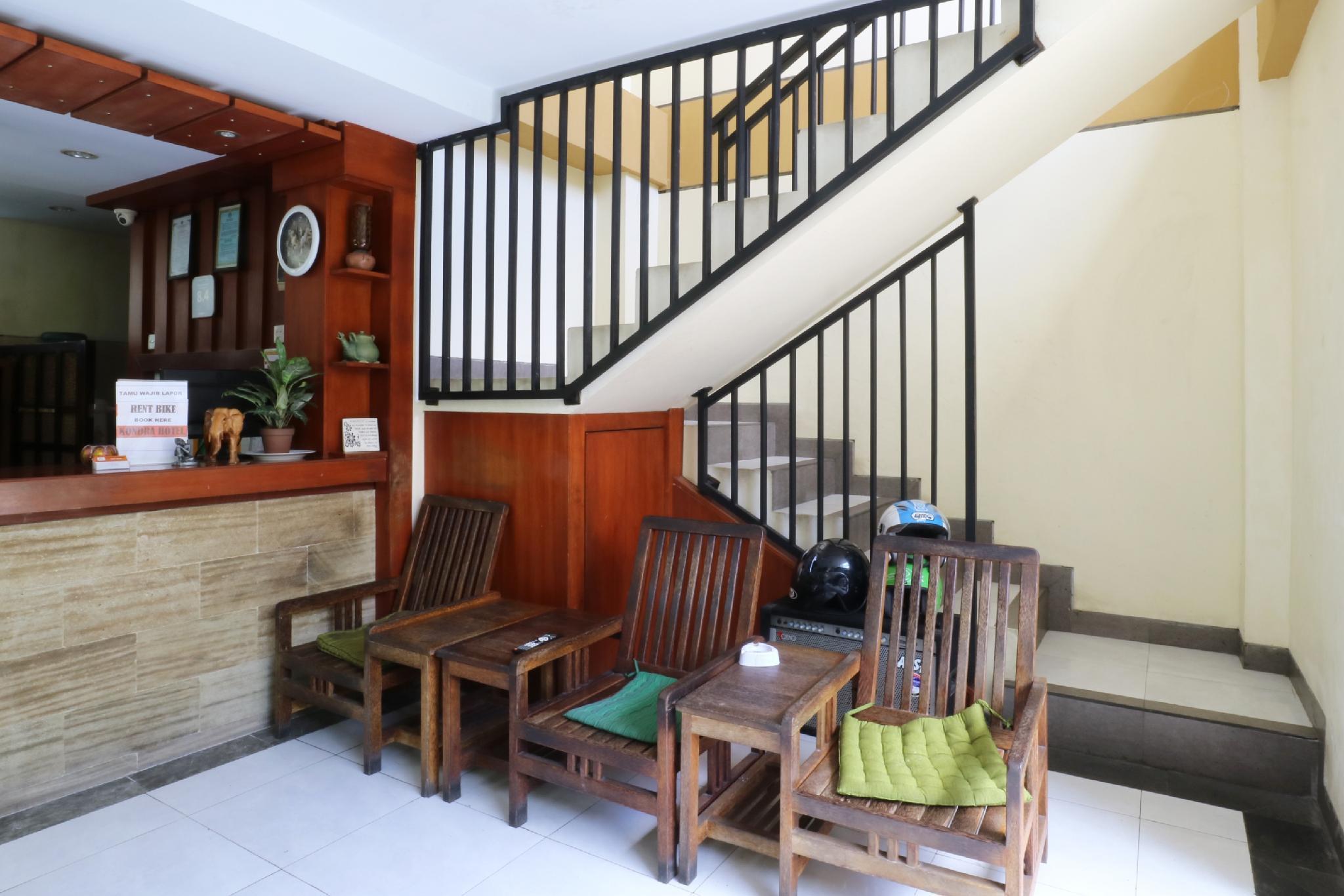 Kondra Premiere Guest House Kuta Kuta Lombok Exteriör bild