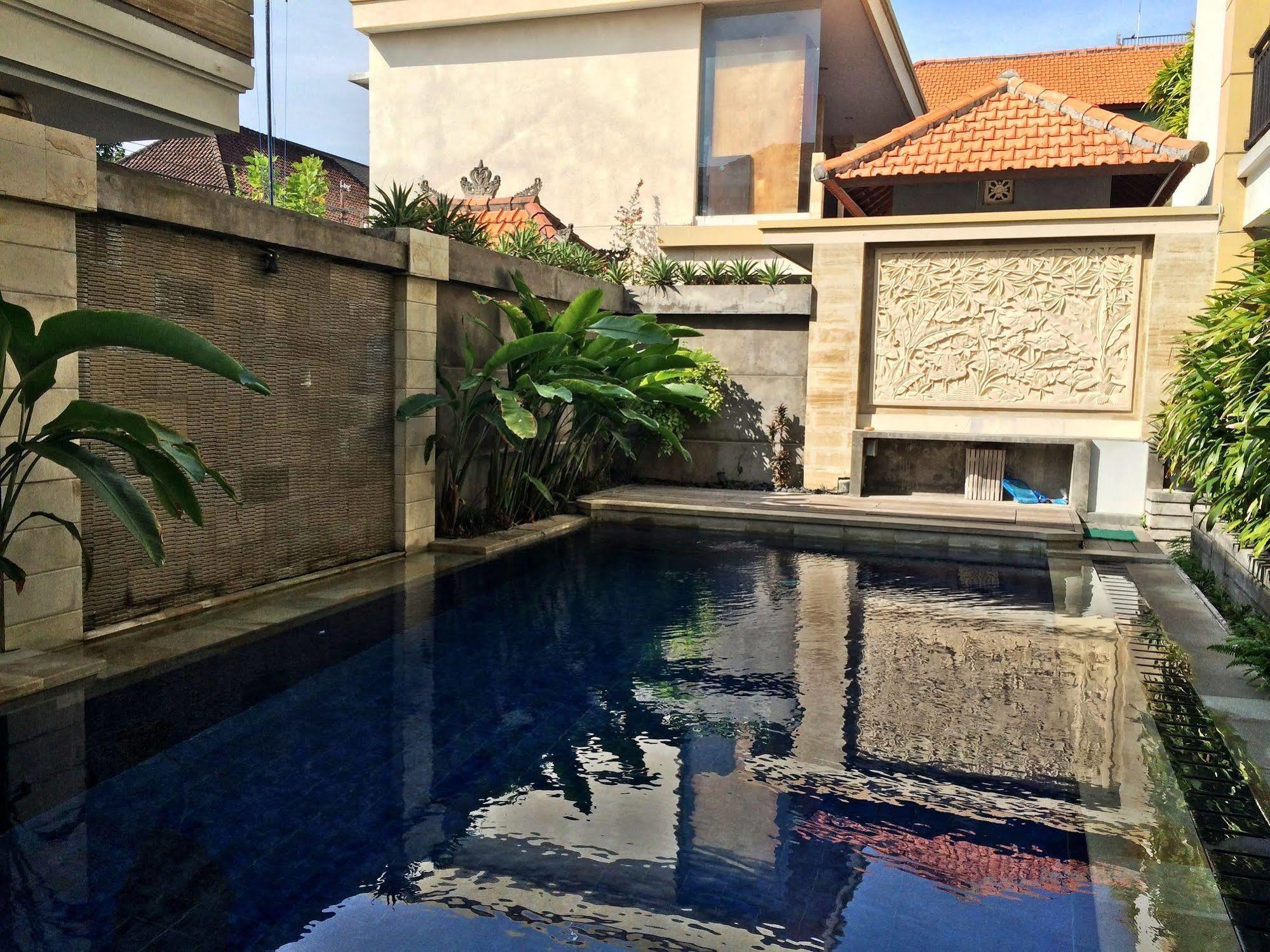 Kondra Premiere Guest House Kuta Kuta Lombok Exteriör bild