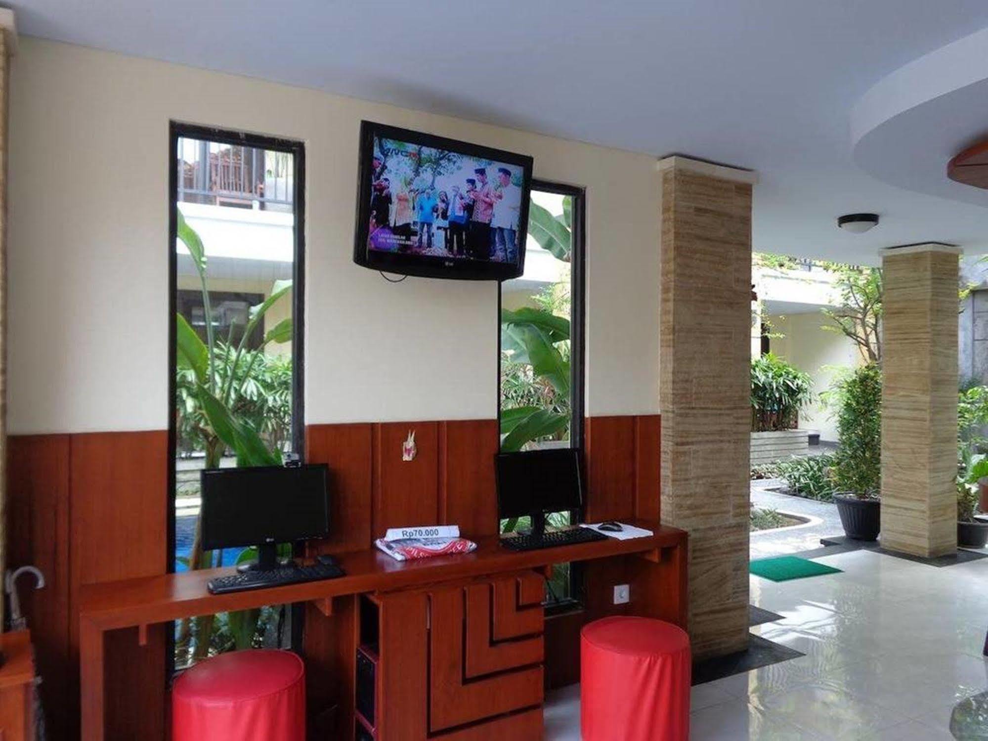 Kondra Premiere Guest House Kuta Kuta Lombok Exteriör bild